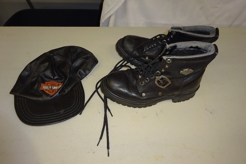 lot 26 image: Harlet Davidson hat