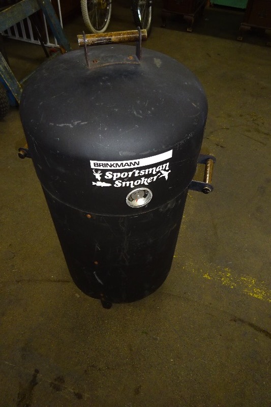 lot 47 image: Smoker