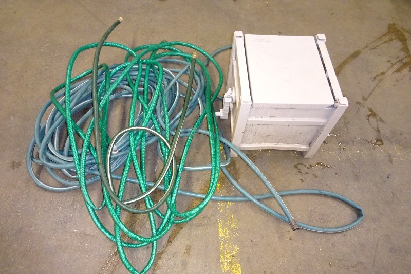 lot 50 image: Lawn hoses
