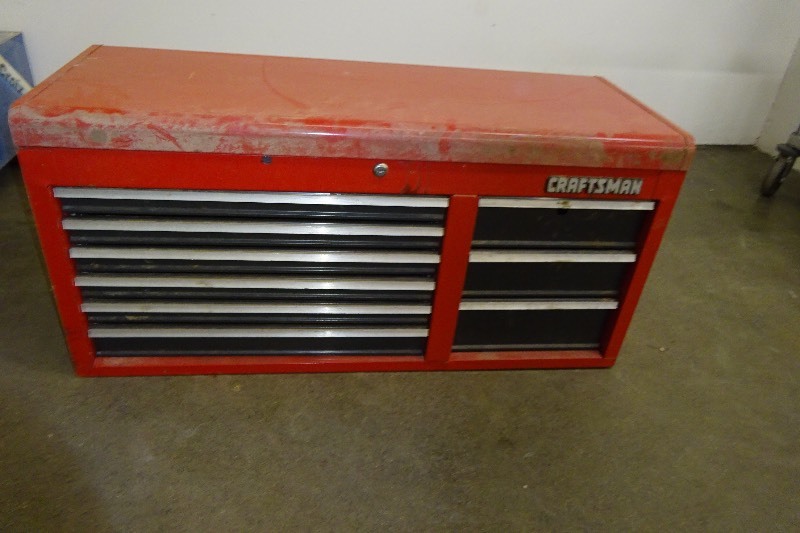 lot 2 image: Craftsman Tool Box