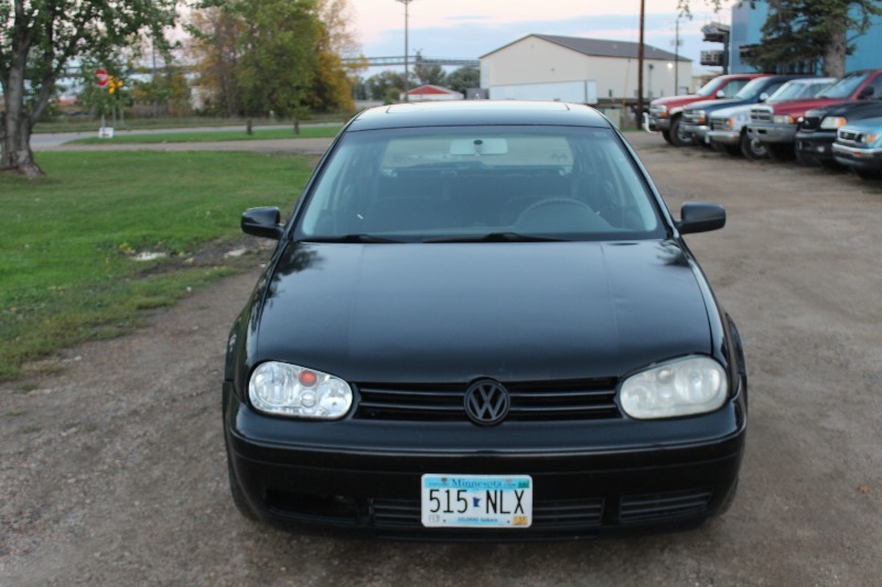 lot 1052 image: 2001 Volkswagen Golf GLS Hatchback 5 Speed - 147,834 Miles