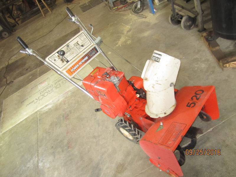 lot 14 image: 5 HP 20 inch cut Montgomery Ward sn...