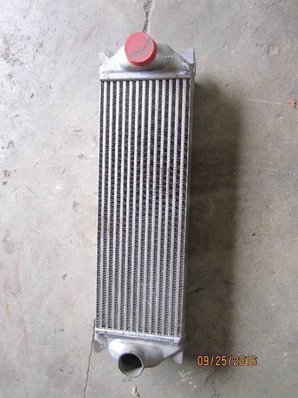 lot 29 image: All aluminum Cat innercooler...