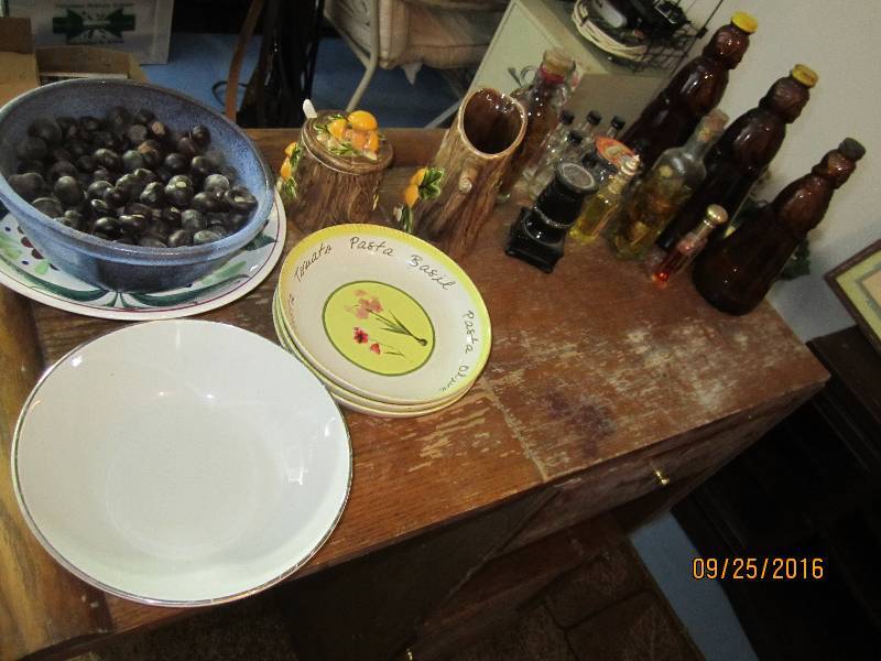 lot 79 image: Lot of collector bottles, glass and...