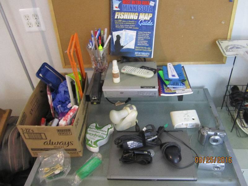 lot 89 image: Laptop computer, needs work, digita...