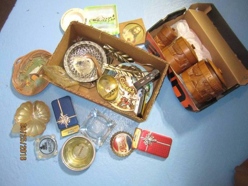 lot 95 image: Lot of collector plates, ashtrays, ...