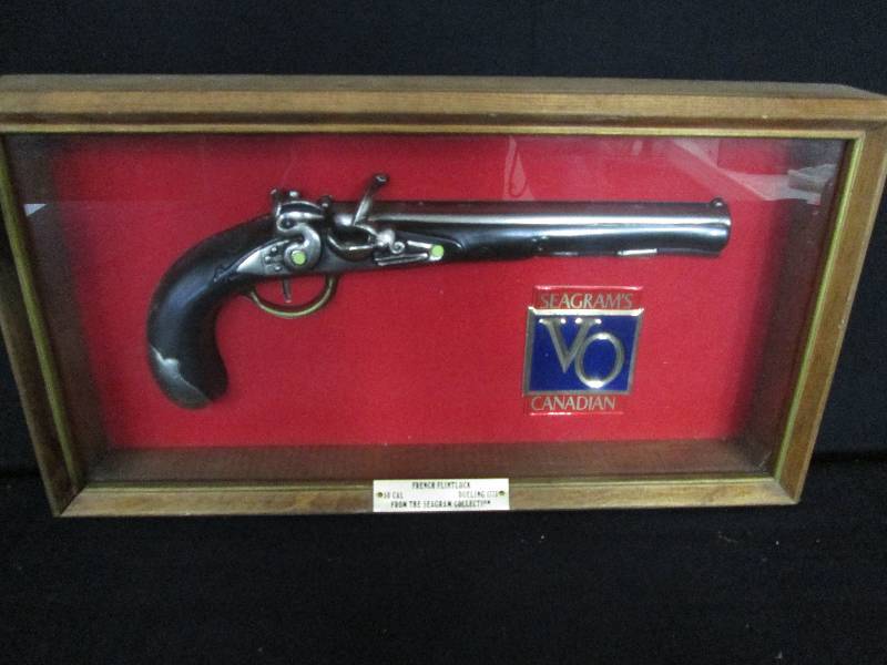 lot 4 image: Seagrams Vo Canadian French Flintlock Pistol