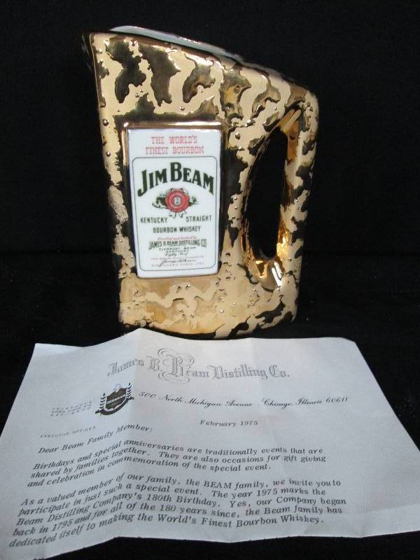lot 33 image: Jim Beam Pitcher