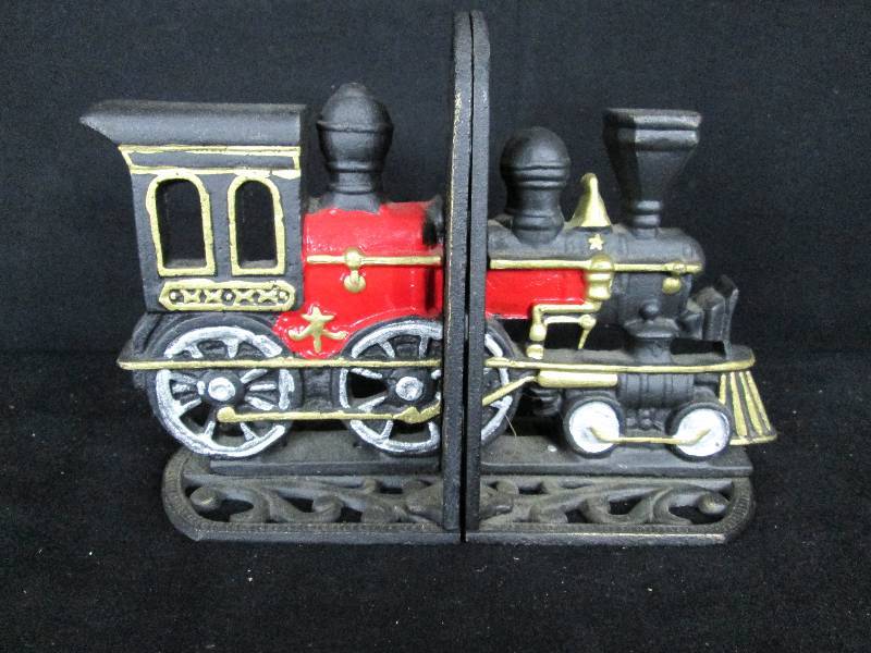 lot 72 image: Cast-iron Train Bookends