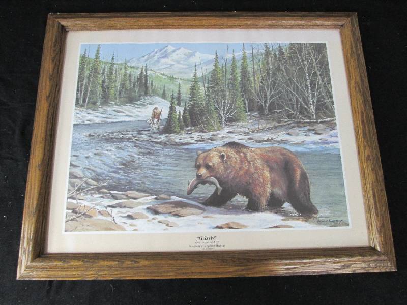 lot 109 image: Seagrams Canadian Hunter Grizzly Bear Picture