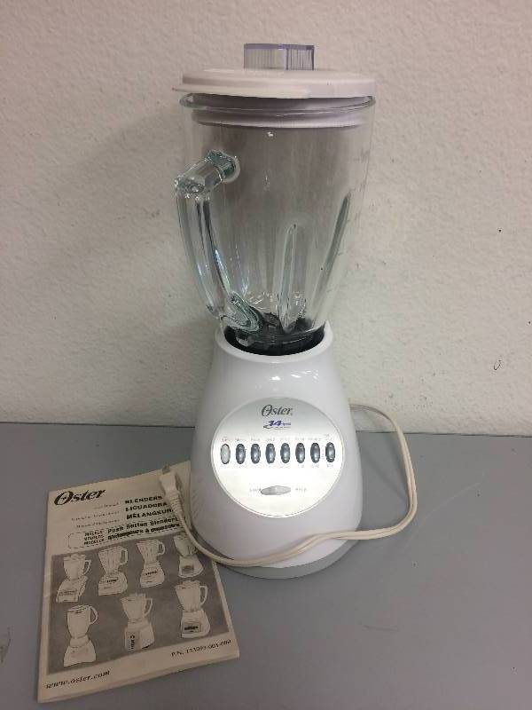 lot 21 image: Oster Blender