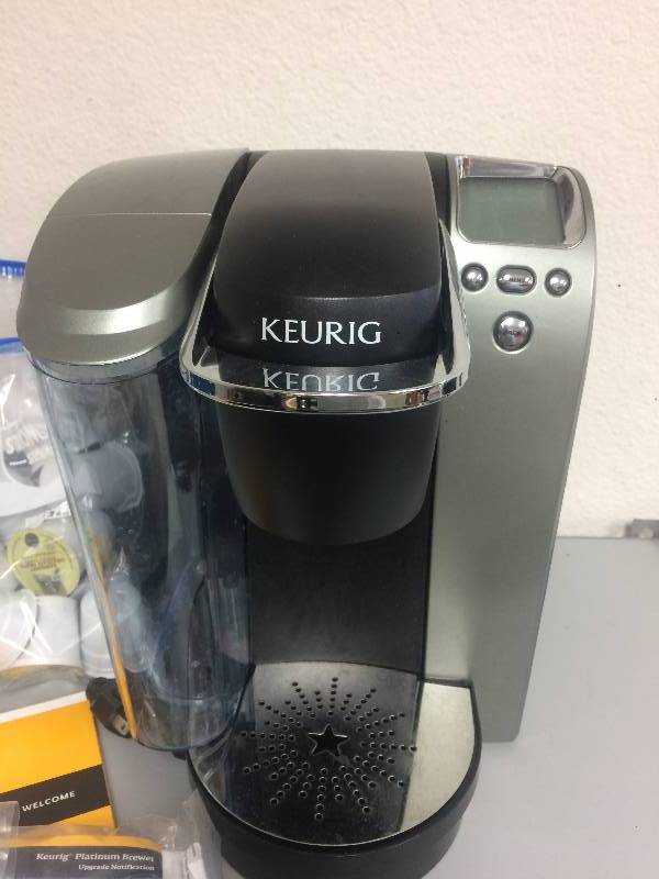 lot 26 image: Keurig Brewer