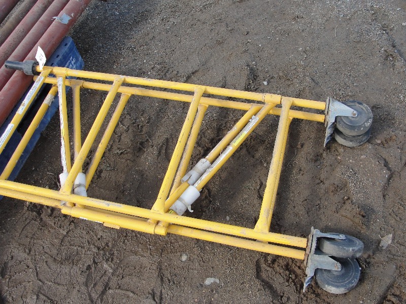 2 Upright  Small  Scaffolding
