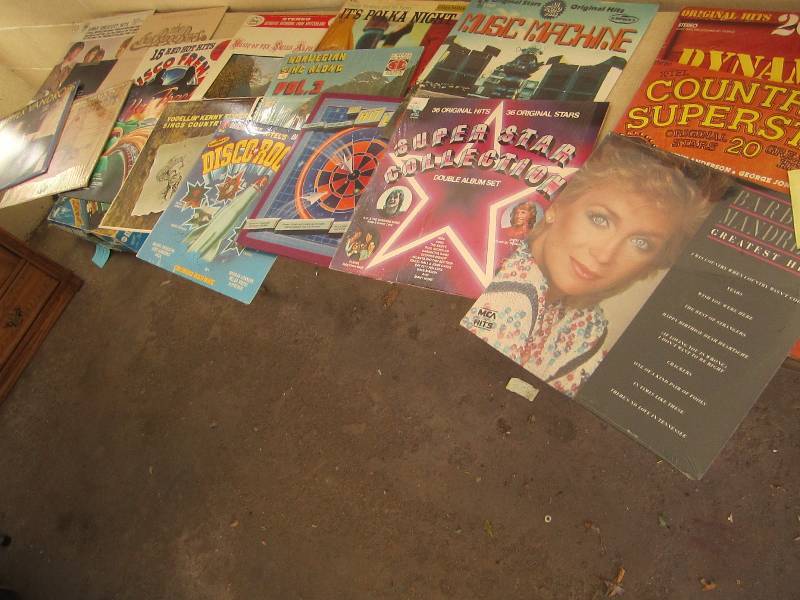 lot 104 image: 20 assorted LPs...