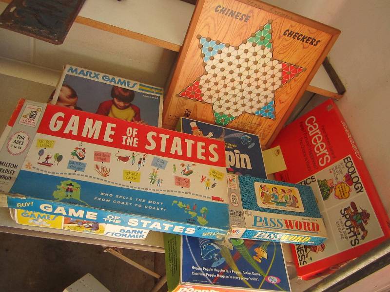 lot 105 image: 6 vintage games...