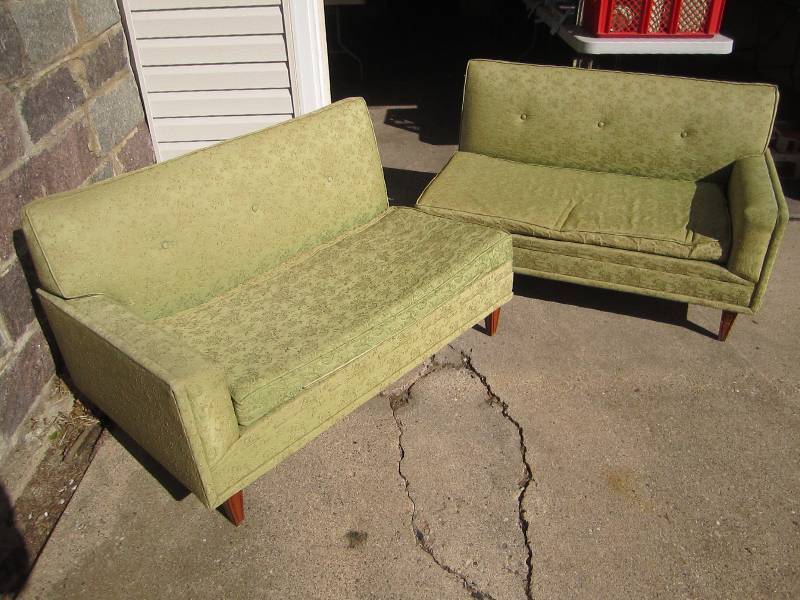 lot 106 image: Vintage couch set by Flexsteel...