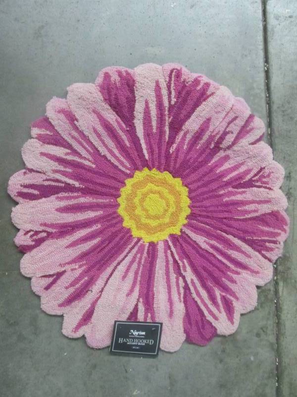 Nourison 2.6 Floral-Shaped Pink Rug
