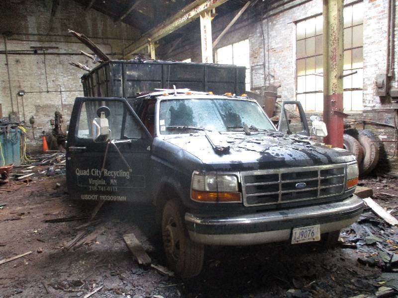 1992 Ford Super Duty Parts Truck