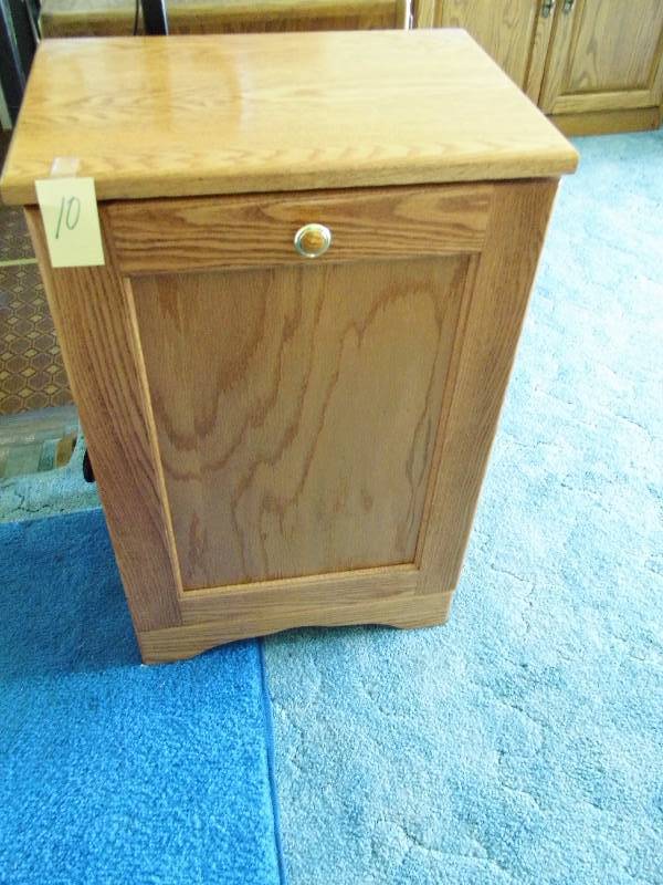 Garbage Can Holder
