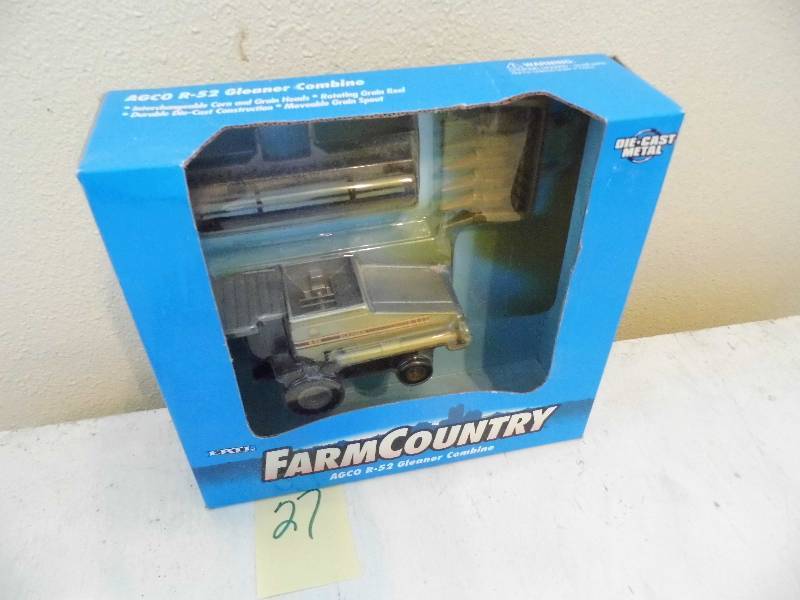 Farm Country Gleaner Combine