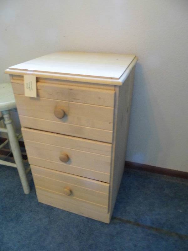 3 Drawer Stand