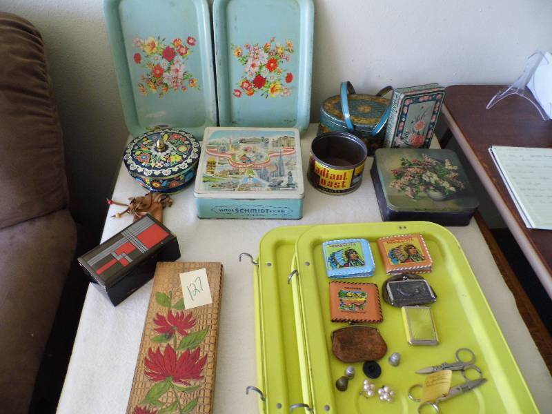 Tins Collectibles