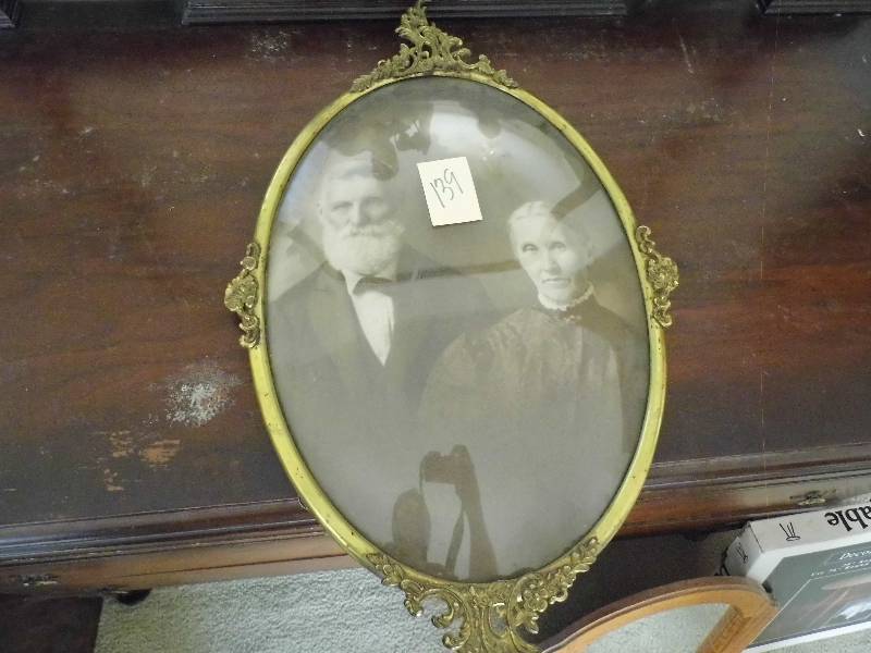 Curved Glass Picture