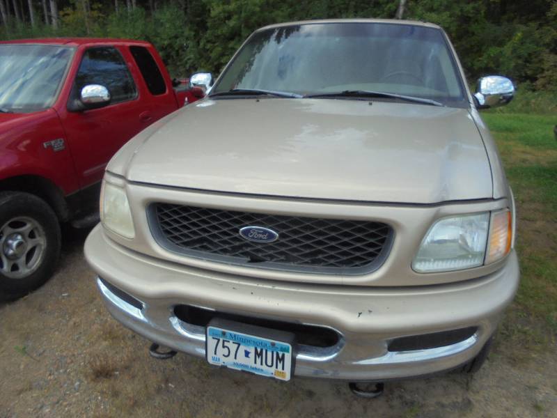1998 Ford F150 with Topper 4x4