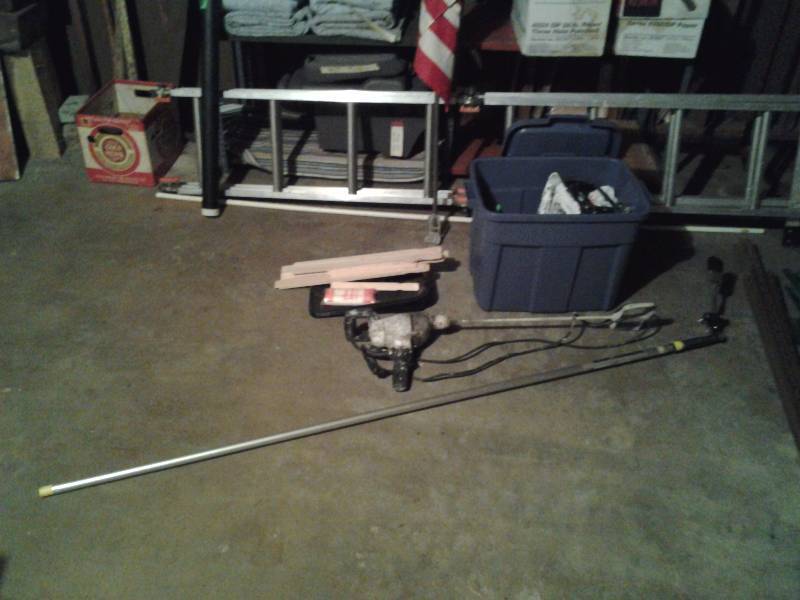 lot 46 image: Electric Paint Mixer, Telescoping Long Arm, Tote Of PaintingRelated Tools