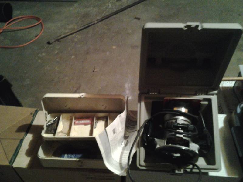 lot 50 image: Craftsman 1 HP Router With Case & Some Bits