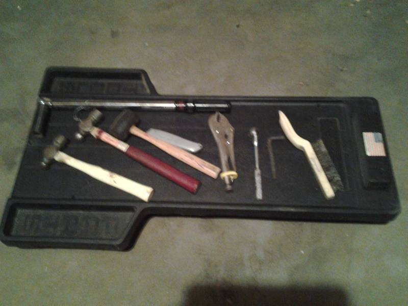 lot 69 image: Mechanics Creeper & Assorted Tools
