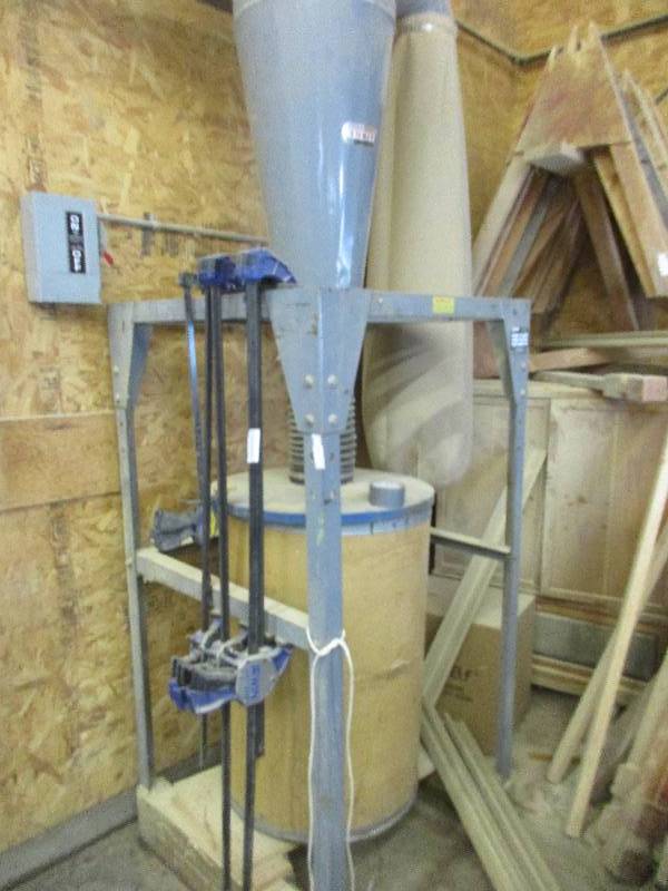 Dust collector