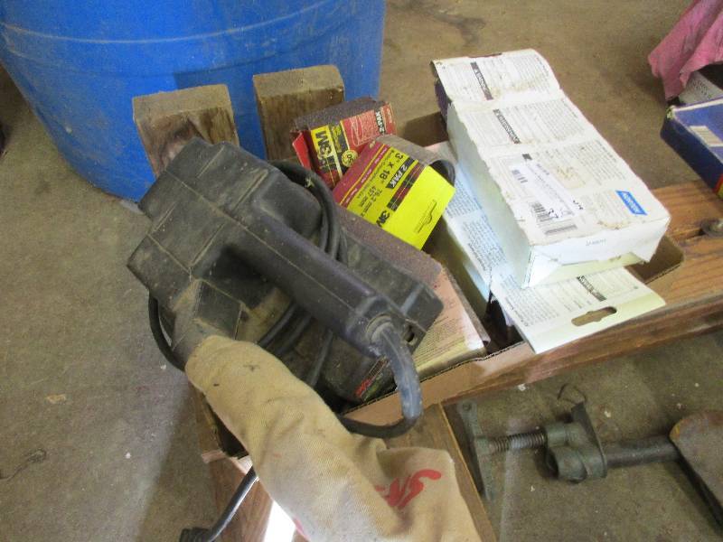 Belt sander & belts