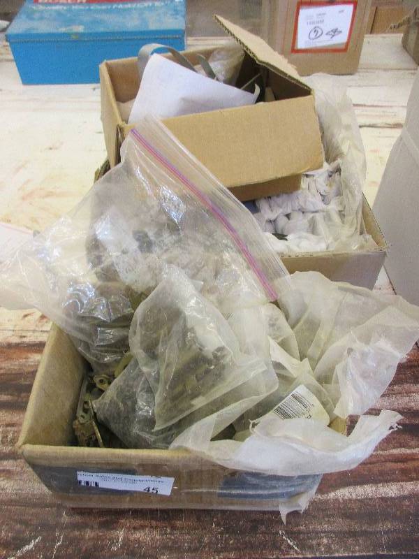 Cabinet hinges