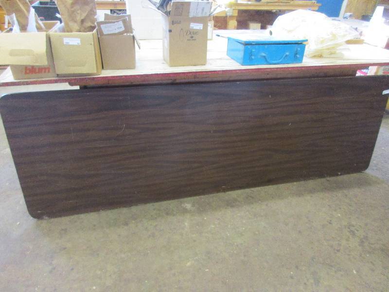 8 table