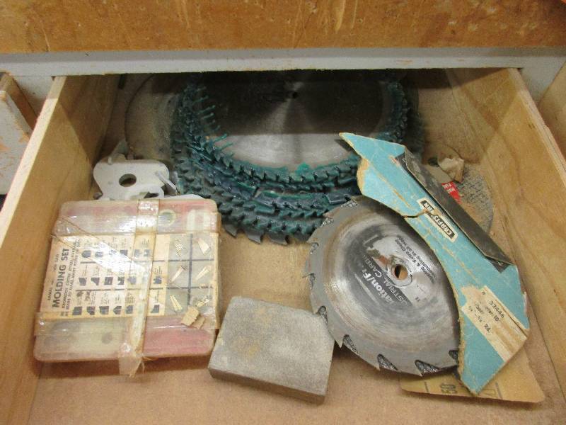 Drawer & cabinet contents