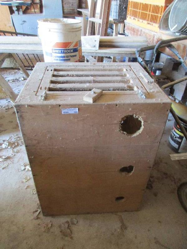 Wood Dog Kennel