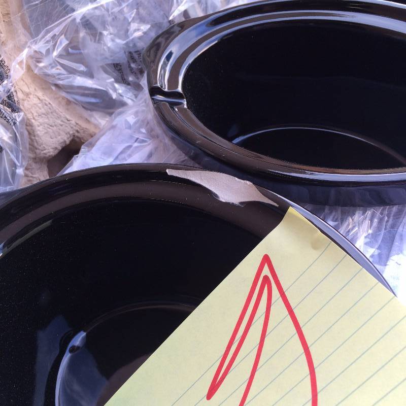 lot 18 image: Bella Slow Cooker Buffet and serve Never used in original box one of the bowls is damaged