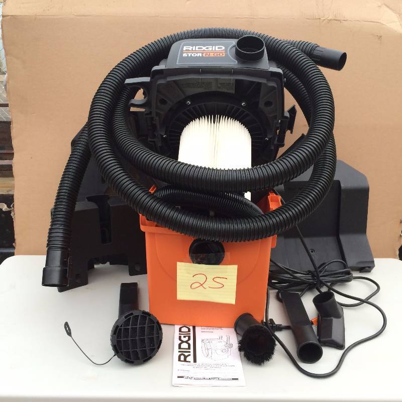 lot 25 image: Ridgid Store-N-Go 5 gal. 5.0-Peak HP Wet Dry Vac complete never used