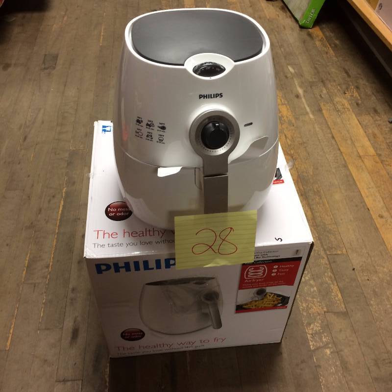 lot 28 image: Phillips AirFryer Viva Collection