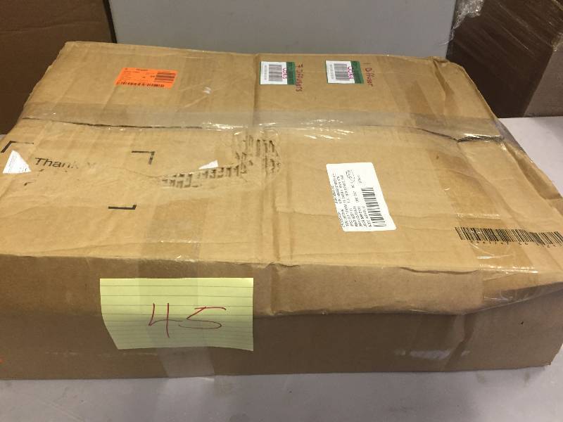 lot 45 image: Lot of 7 new 18 Baseboard Return Diffusers