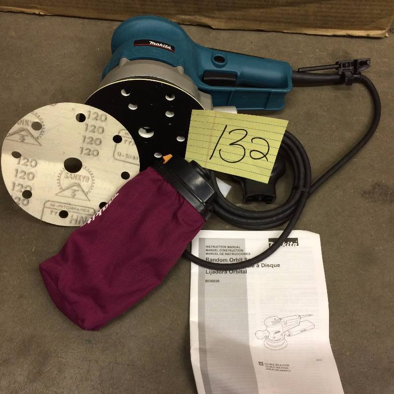 lot 131 image: Makita Random Orbit Sander BO6030 Never used in Original Package  actual and stock photos used to display item