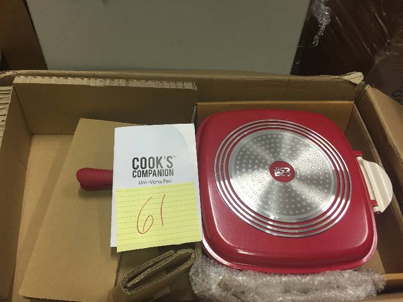 lot 61 image: Cooks Companion Mega Pan Set Red open box never used