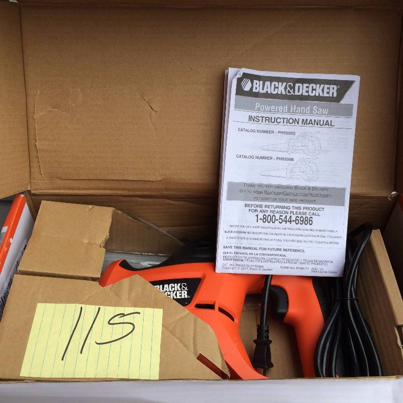 lot 115 image: Black and Decker Powered Hand Saw
