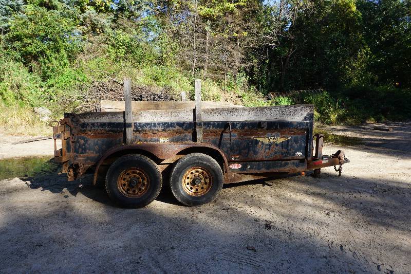 lot 8 image: 2003 H & H 14 Tandem Axle ElectricHydraulic Dump Trailer