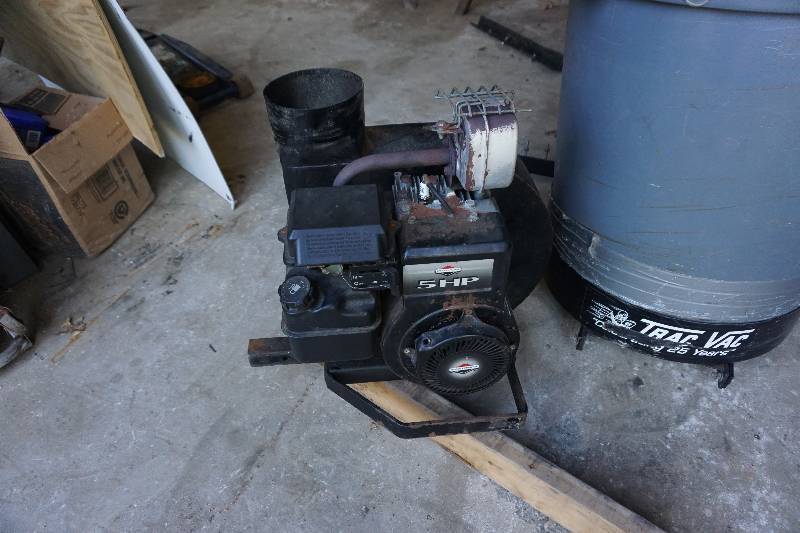 lot 9 image: Trac Vac Model 470 LandscapeLeaf Collection System