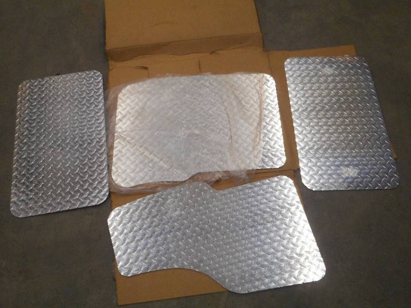 lot 20 image: Set Of Unused Diamond Plate Aluminu...