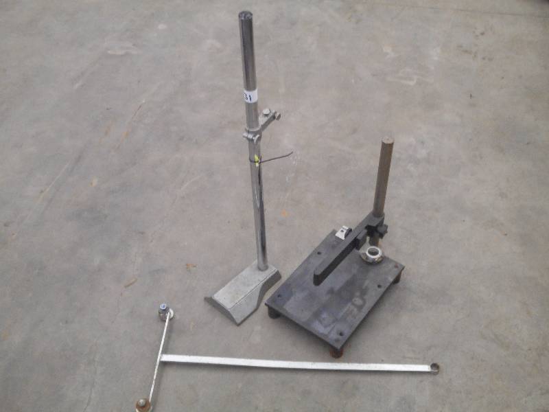 lot 31 image: (2) Adjustable Tool MountsStands W...