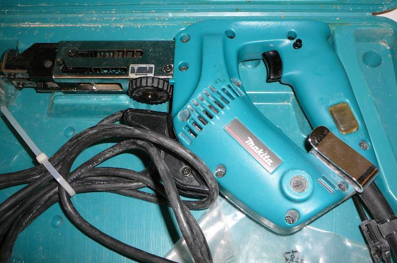 Makita screw gun