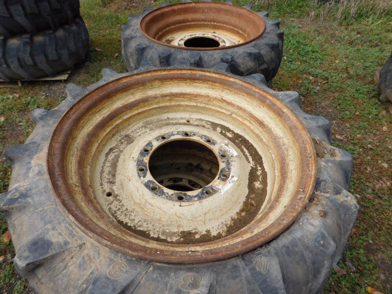 lot 17 image: Foam Filled Tires on Ingersoll Rand Rims #4